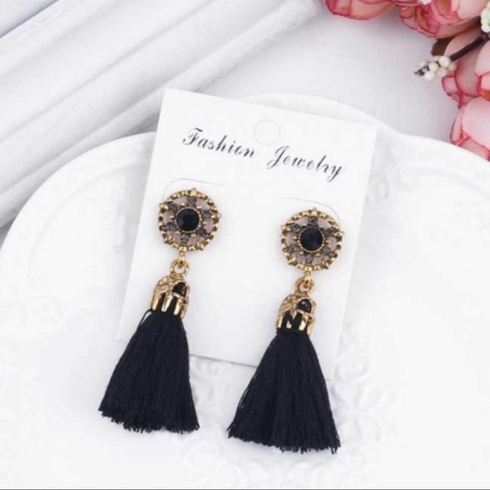 Jeweled tassle earrings‎ in black